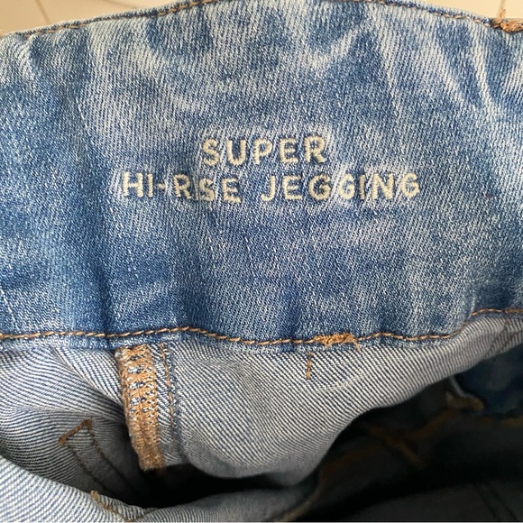 American Eagle Super Hi-Rise Jegging Medium Wash Next Level Stretch Size 0 - Picture 13 of 15